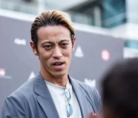 开云-加盟第11个顶级联赛，本田圭佑冲击“旅行球员”纪录|阿布鲁|莫斯科中央陆军|乌拉圭足球|日本足球|荷甲_新浪体育_新浪新闻